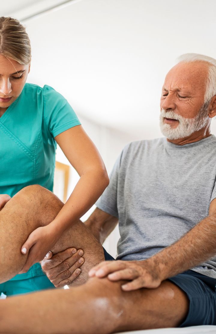 Consultation for Knee pain at Optimove Harley Street London